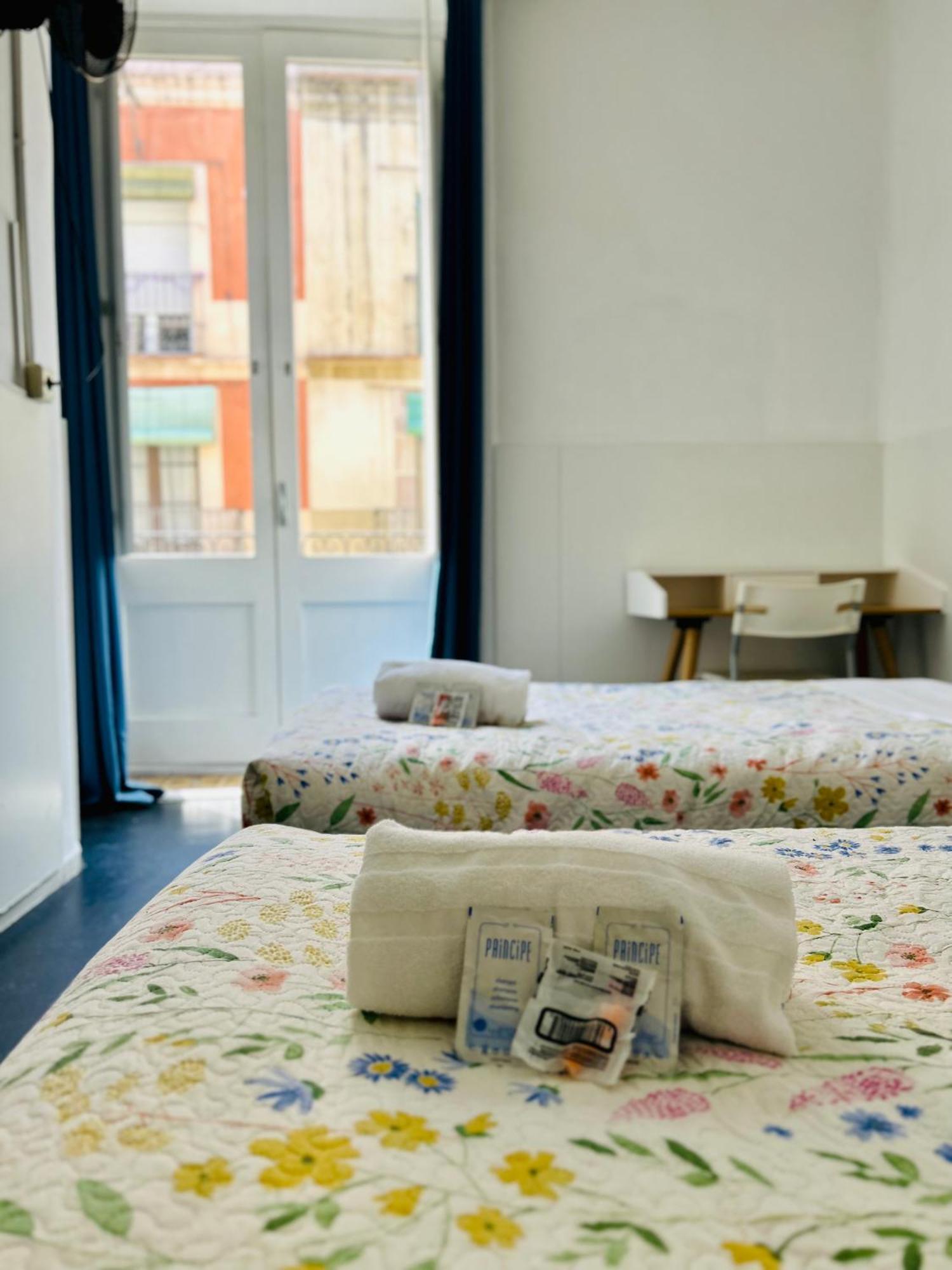 And Basic Universitat For Young * Barcelone